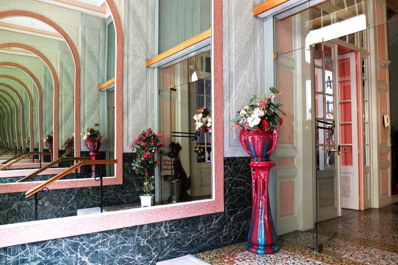Hotel Restaurant D'Alsace Plombières-les-Bains Екстериор снимка